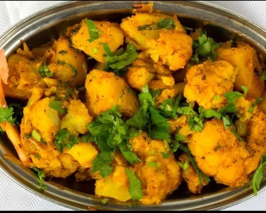 Aloo Gobi Ghar Ki 🌱Lunch.